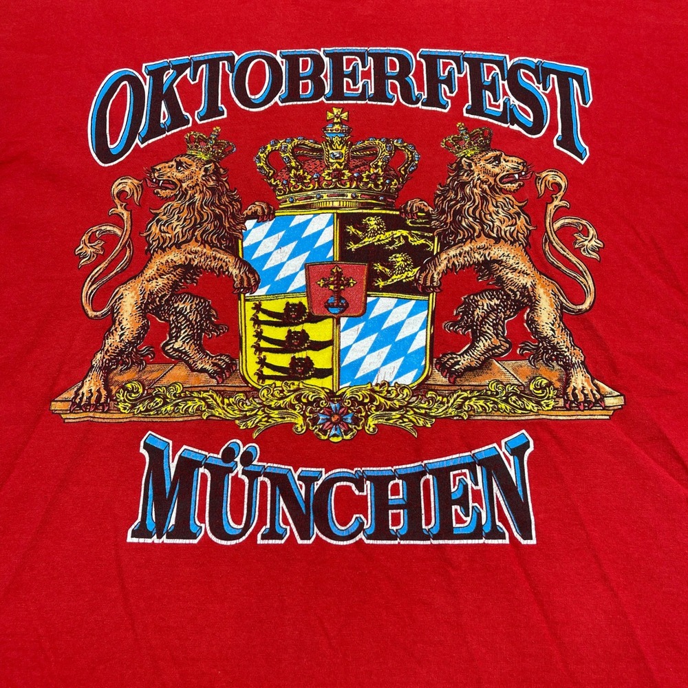 Fruit of the Loom Oktoberfest Munchen T-Shirt Red Graphic Lion Crest Mens L - Picture 4 of 9